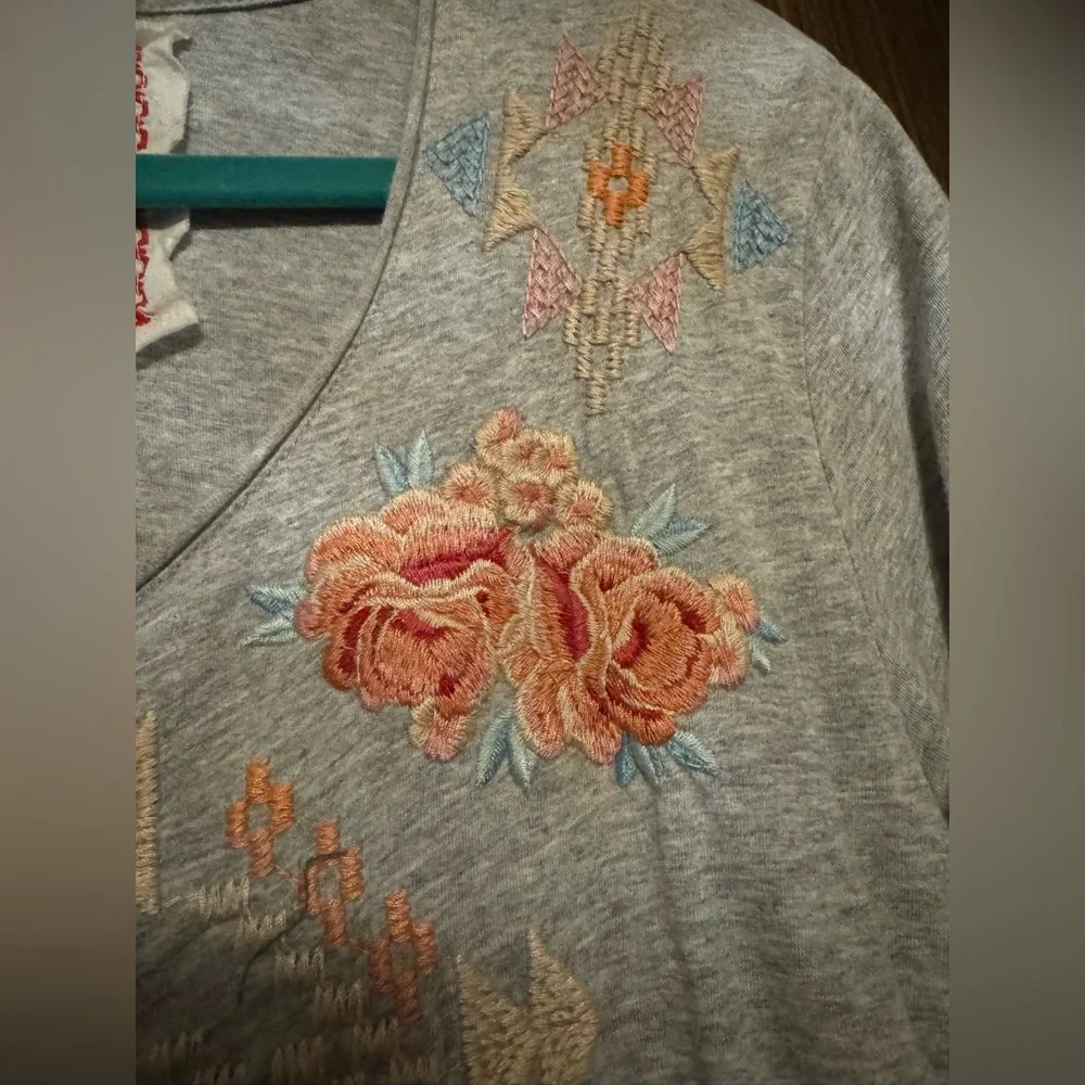 005JW // Johnny Was Los Angeles embroidered shirt // S - Picture 2 of 5